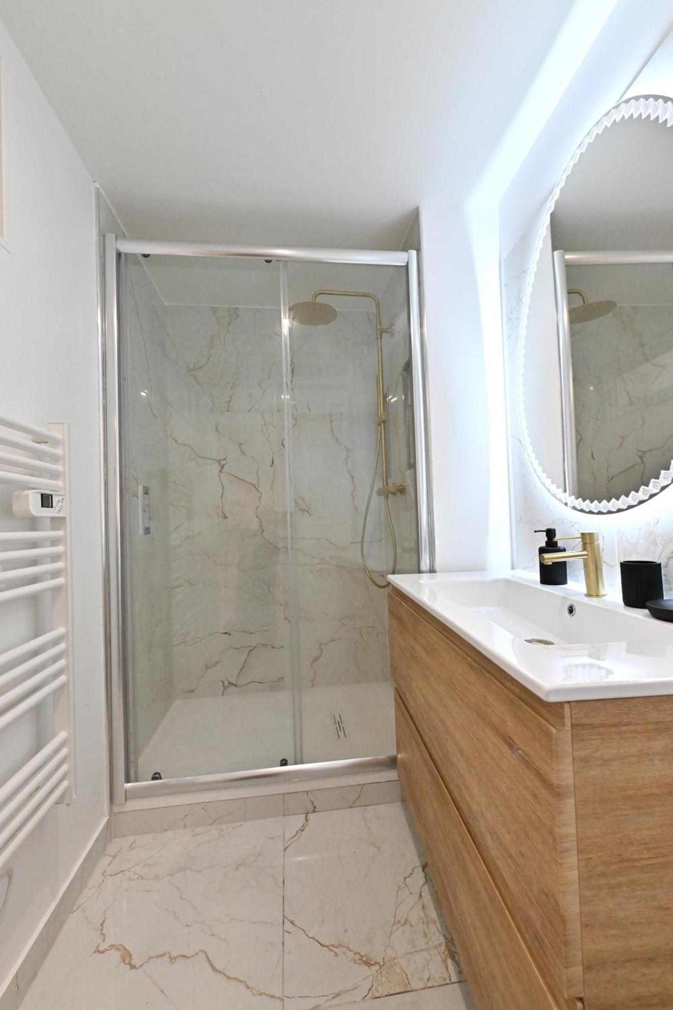 Apartment Parenthese Amoureuse Sens